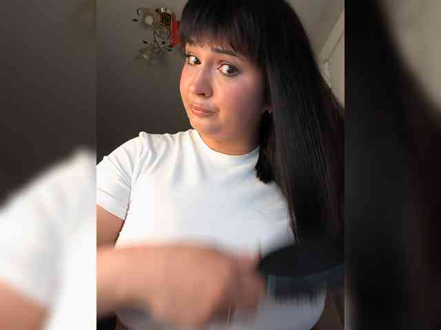 Alina-Milf webcam