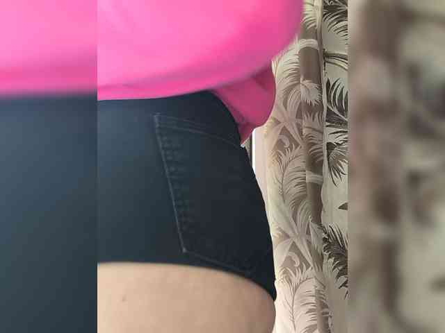 Alina-Milf webcam