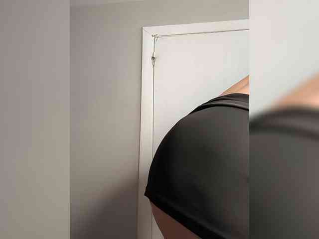 Alina-Milf webcam