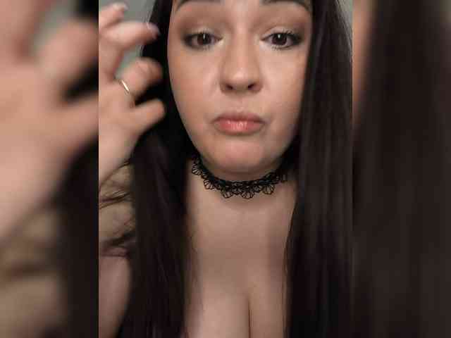 Alina-Milf webcam