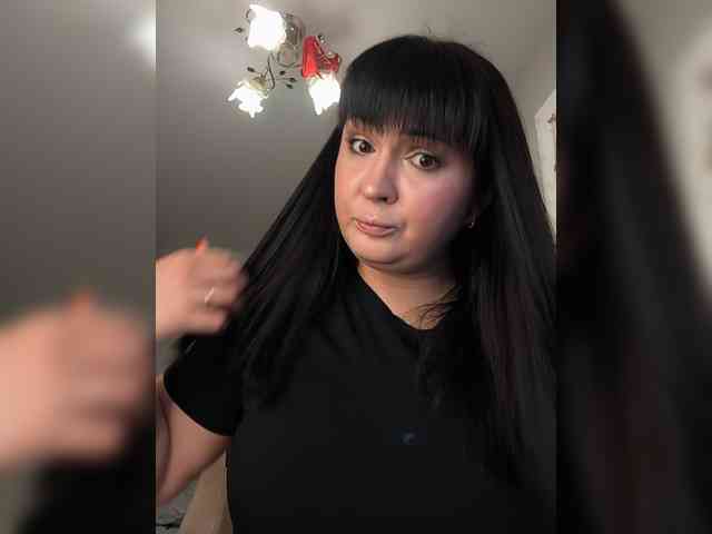 Alina-Milf webcam