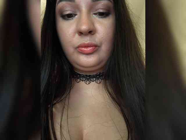 Alina-Milf webcam