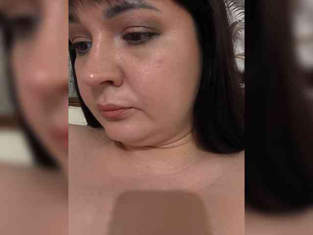 Alina-Milf webcam