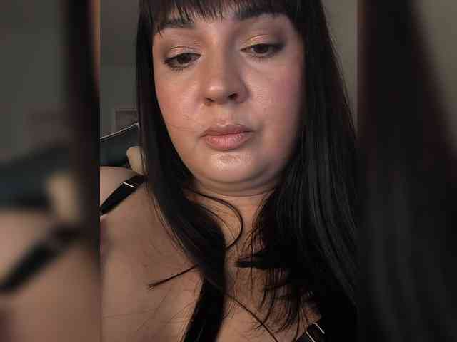 Alina-Milf webcam