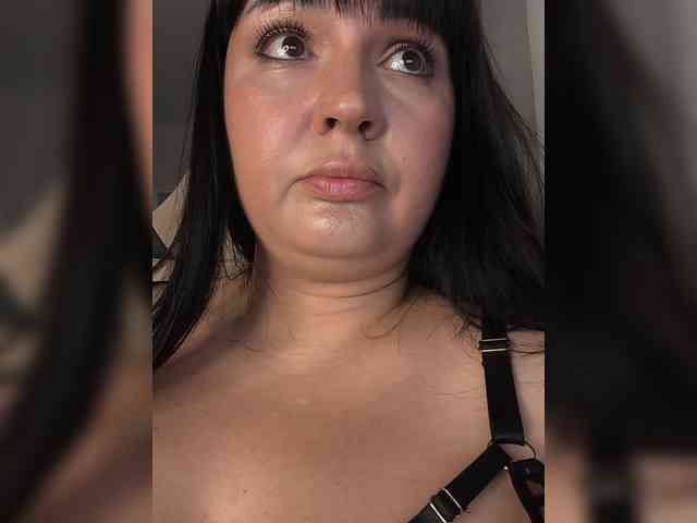 Alina-Milf webcam