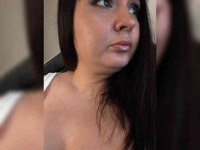Alina-Milf webcam