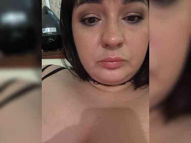 Alina-Milf webcam