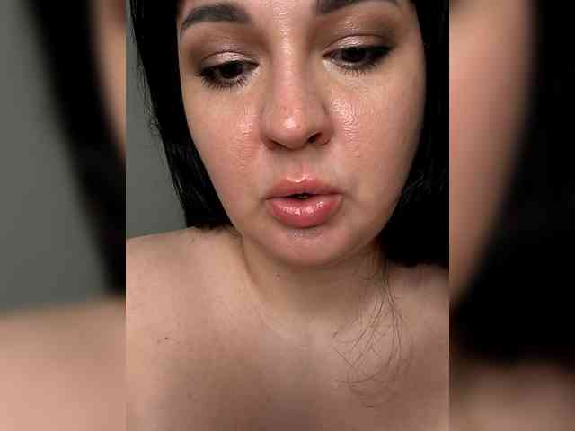 Alina-Milf webcam