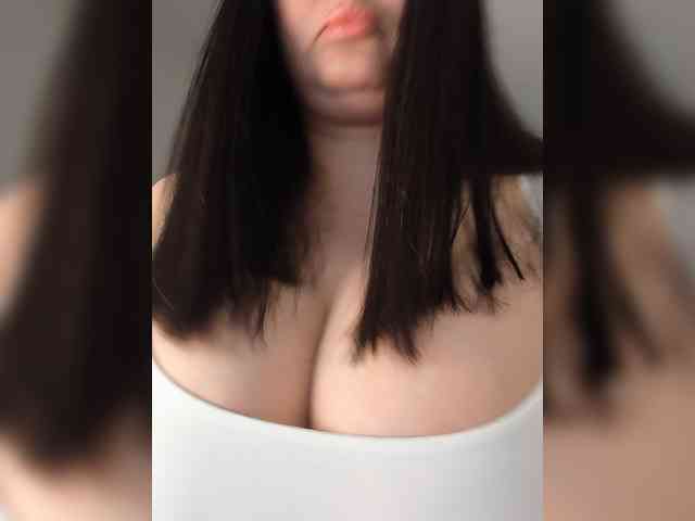 Alina-Milf webcam