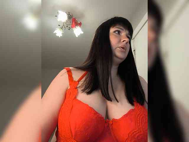 Alina-Milf webcam