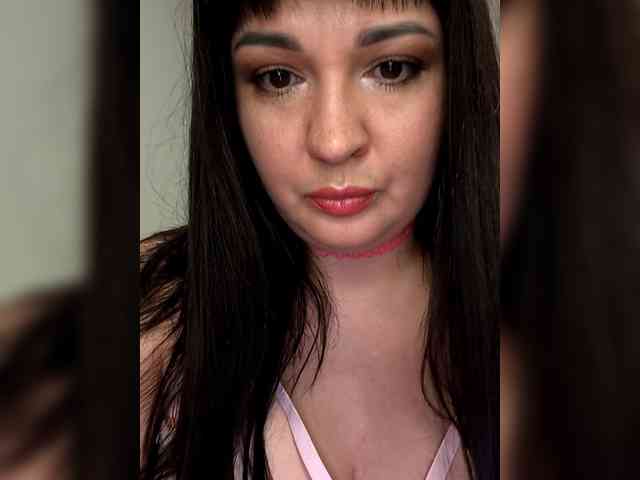 Alina-Milf webcam