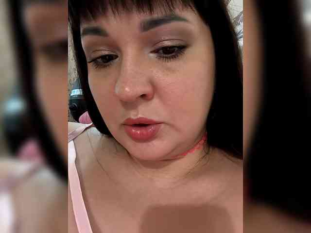 Alina-Milf webcam