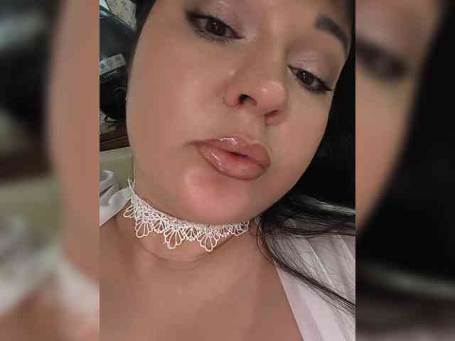 Alina-Milf webcam