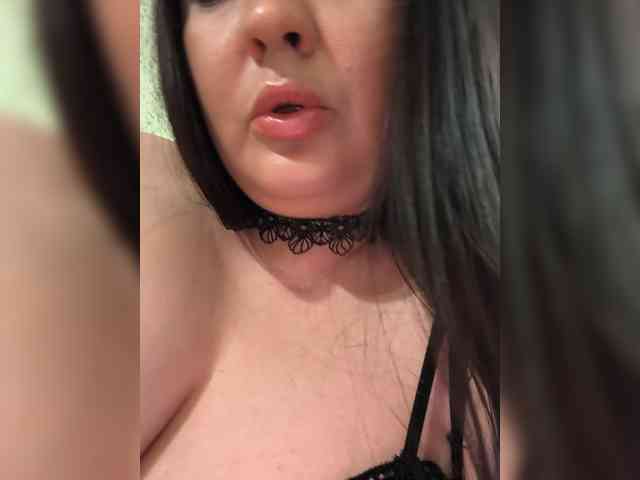 Alina-Milf webcam