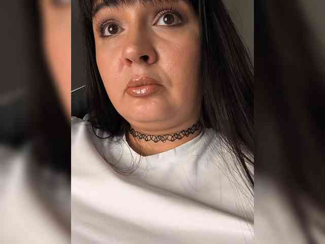 Alina-Milf webcam