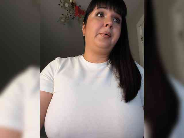 Alina-Milf webcam