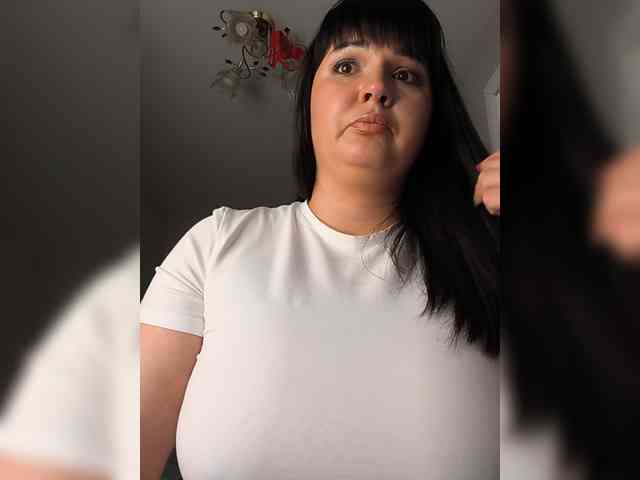 Alina-Milf webcam