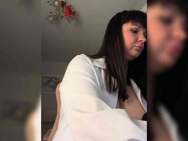 Alina-Milf webcam