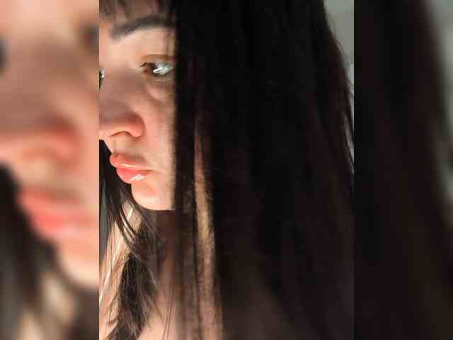 Alina-Milf webcam