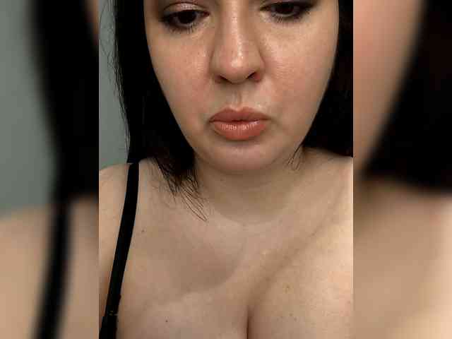 Alina-Milf webcam