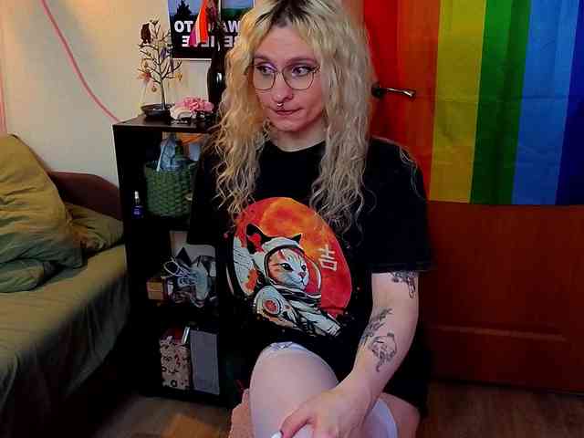 LoryMyaf Sex Cam Show