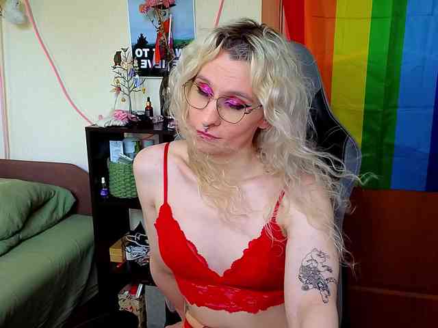 LoryMyaf Sex Cam Show