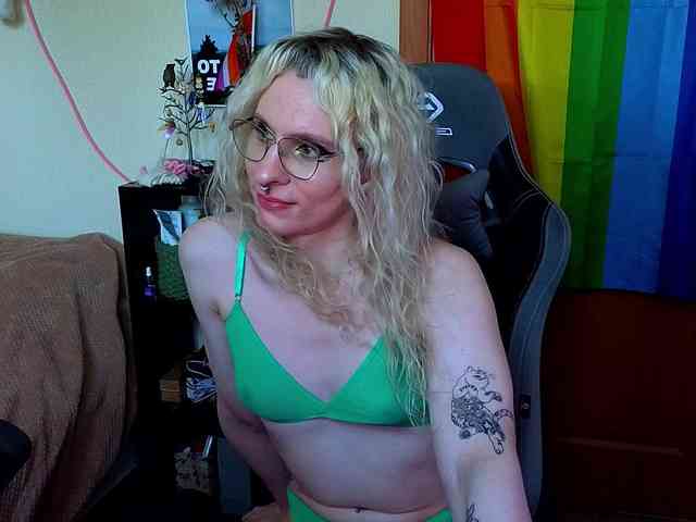 LoryMyaf Sex Cam Show