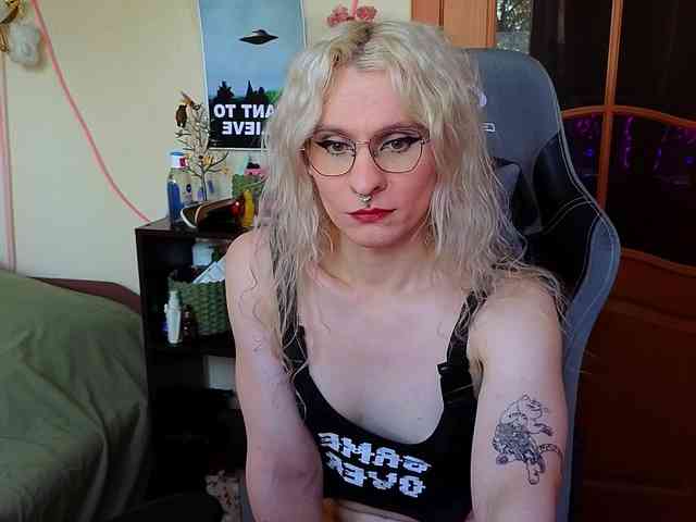 LoryMyaf Live Webcam on BongaCams