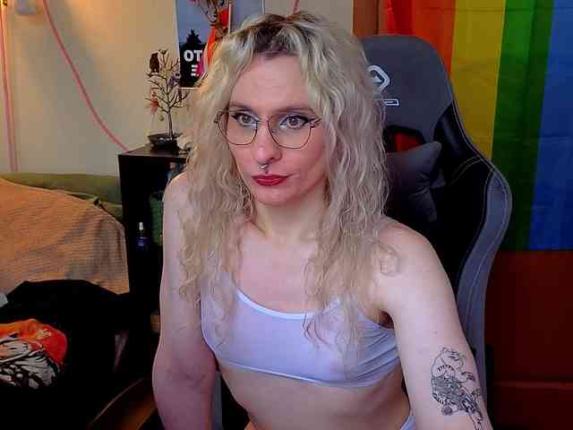 LoryMyaf Sex Cam Show