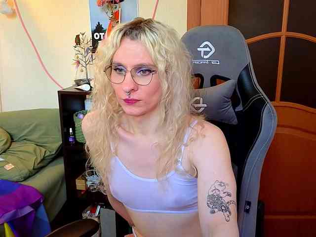 LoryMyaf Sex Cam Show