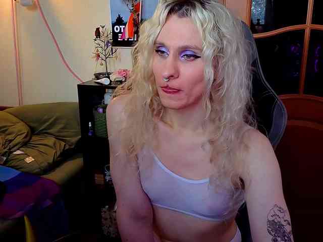 LoryMyaf Sex Cam Show