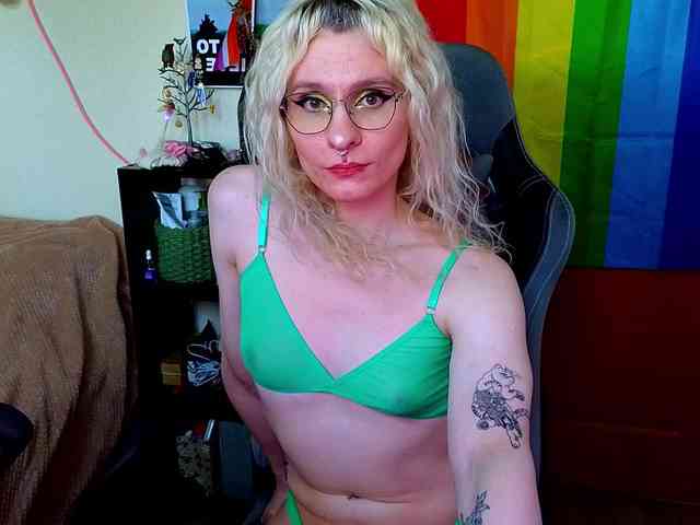 LoryMyaf Sex Cam Show