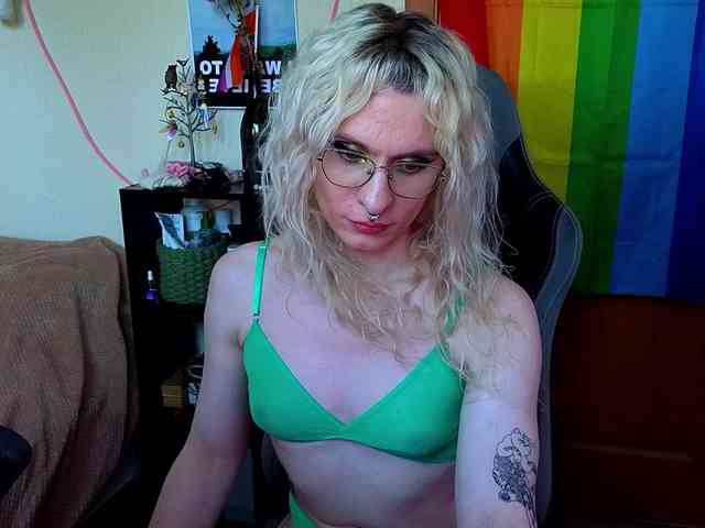 LoryMyaf Sex Cam Show