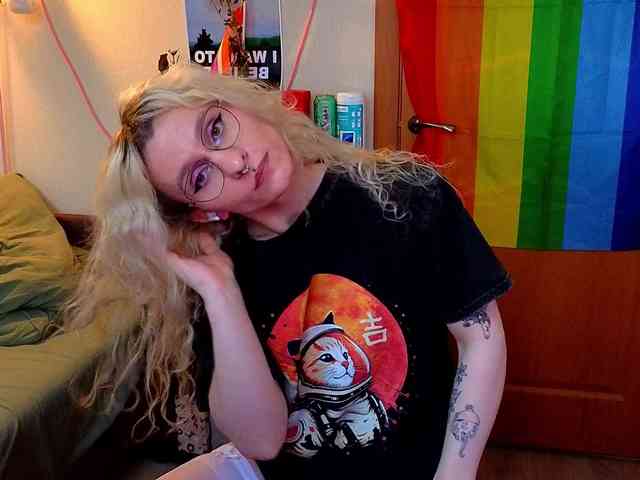 LoryMyaf Sex Cam Show