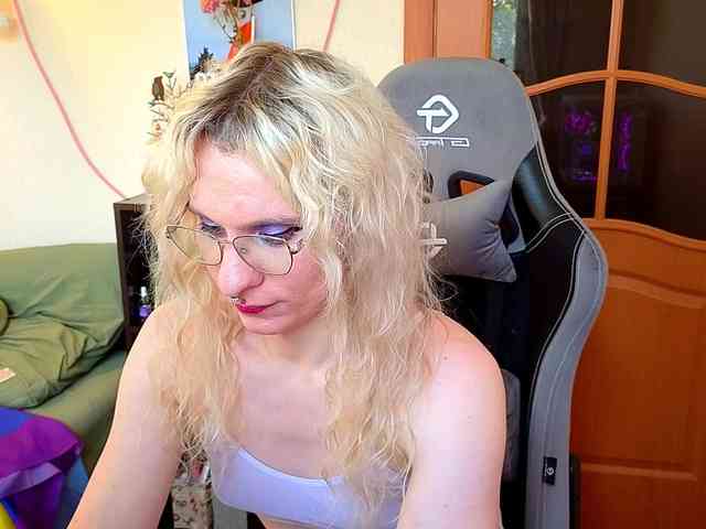 LoryMyaf Sex Cam Show