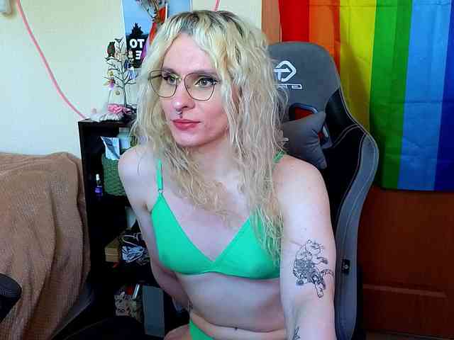 LoryMyaf Sex Cam Show