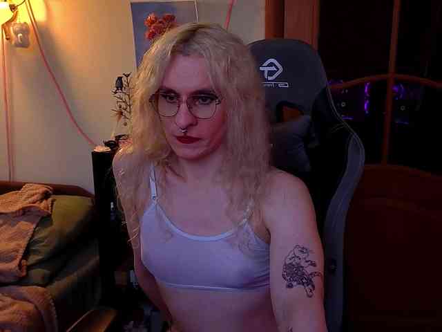 LoryMyaf Live Webcam on BongaCams