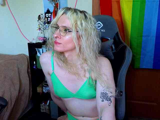 LoryMyaf Sex Cam Show