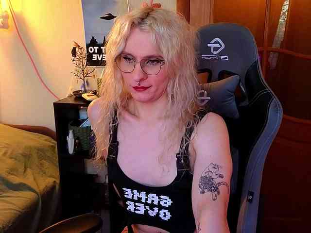 Lorymyaf's live stream