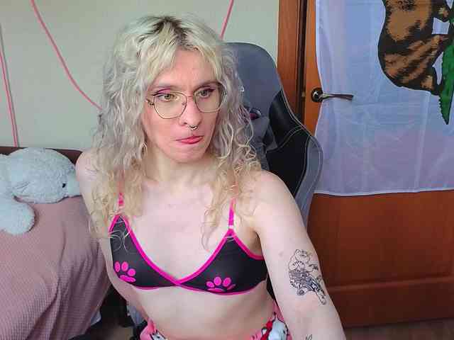LoryMyaf Live Webcam on BongaCams