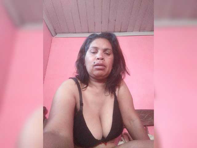 Ladysexyboobs live cam on BongaCams