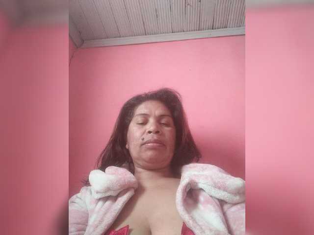 Ladysexyboobs live cam on BongaCams