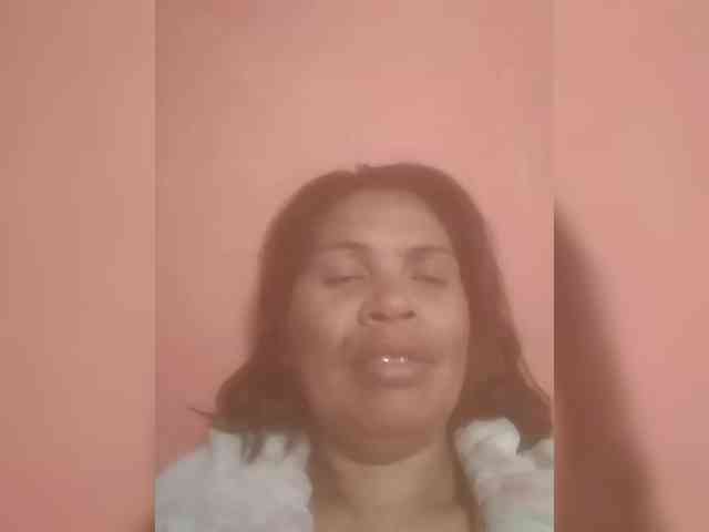 Ladysexyboobs webcam