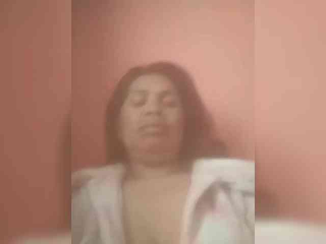 Ladysexyboobs webcam