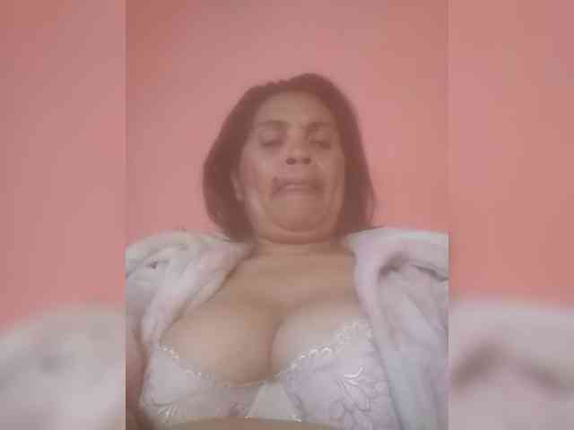 Ladysexyboobs webcam
