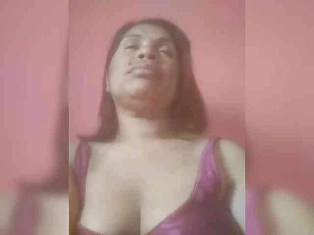 Ladysexyboobs webcam