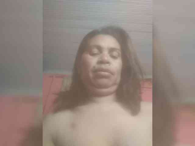 Ladysexyboobs webcam