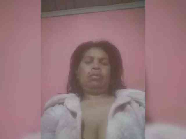 Ladysexyboobs webcam