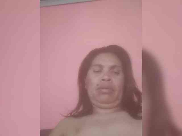 Ladysexyboobs webcam