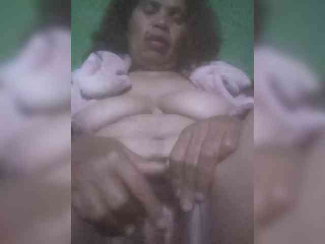 Modèle: Ladysexyboobs